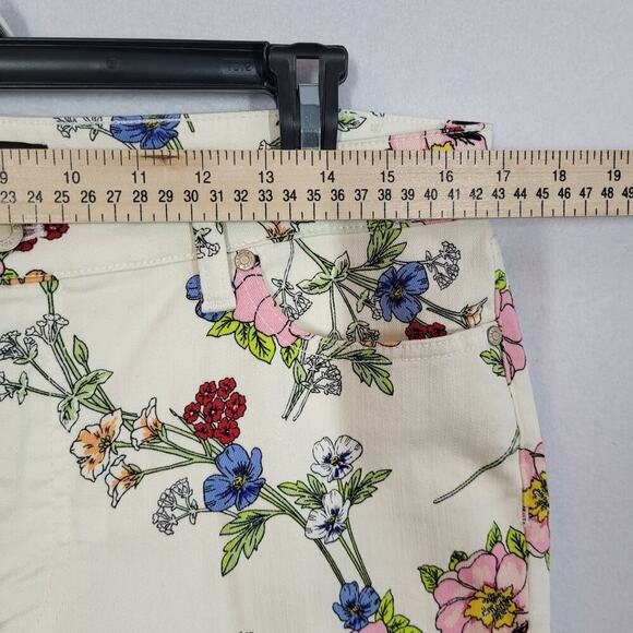 Talbots Floral Bouquet Slim Ankle Jean Size 12 Ivory Flawless 5 Pocket Slimming - Picture 5 of 13